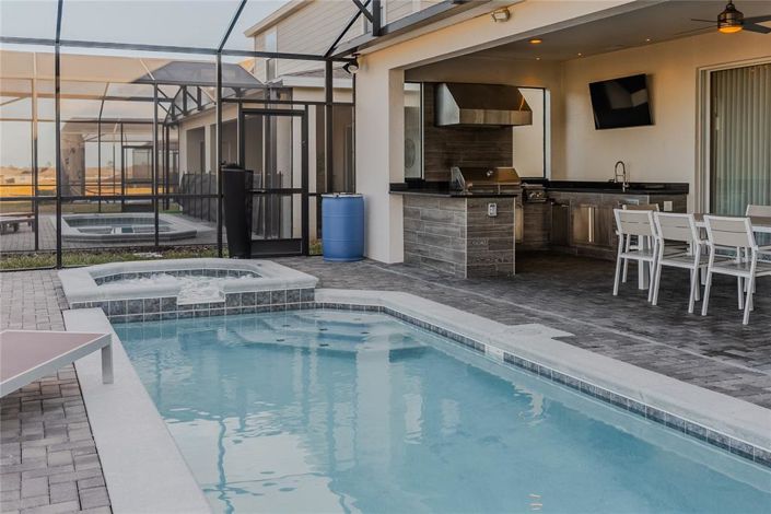 Image No.23-10 Bed House for sale