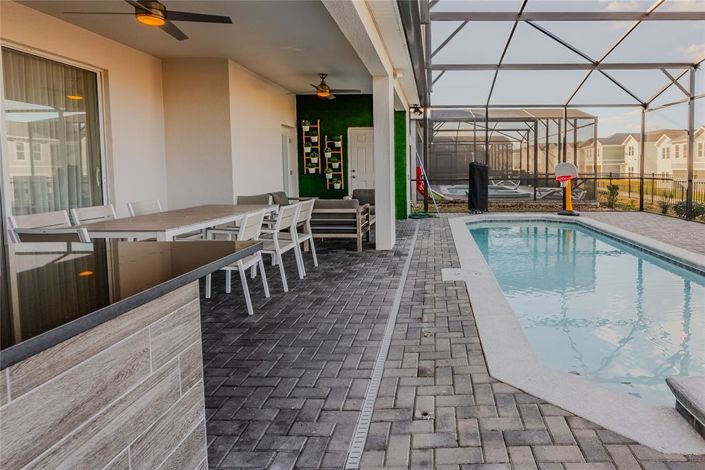 Image No.25-10 Bed House for sale