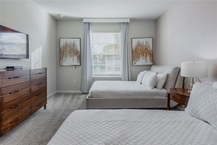 Image No.36-10 Bed House for sale