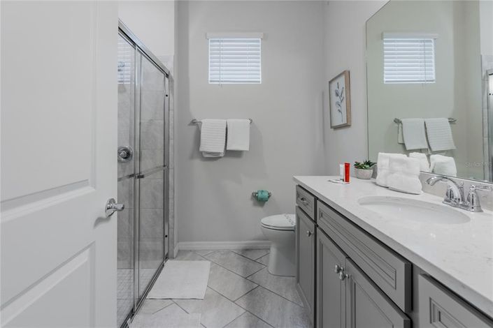 Image No.40-10 Bed House for sale