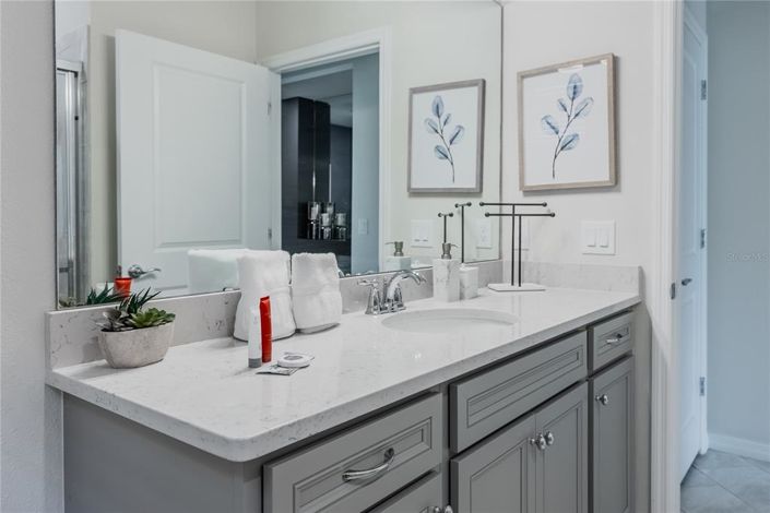 Image No.41-10 Bed House for sale