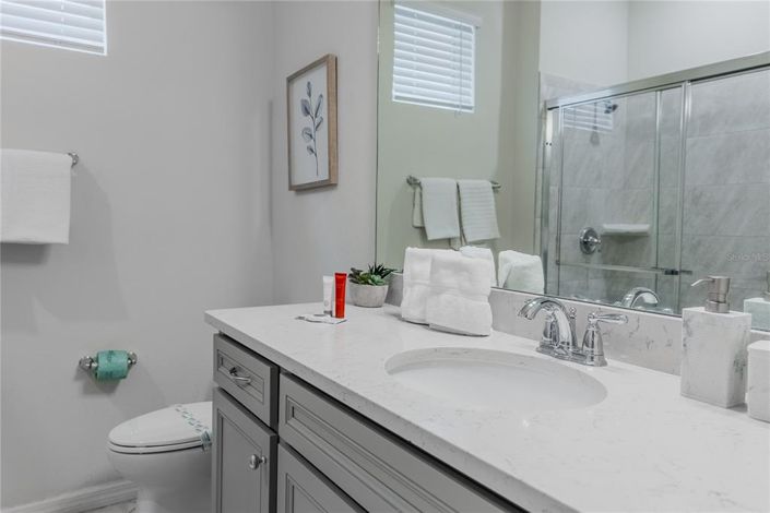 Image No.42-10 Bed House for sale