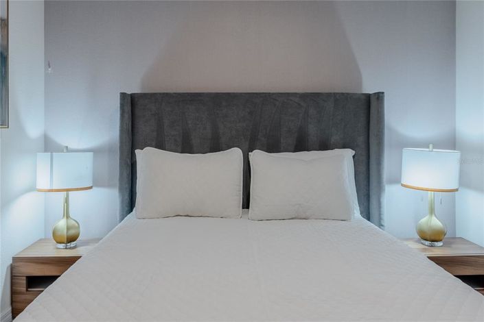 Image No.44-10 Bed House for sale