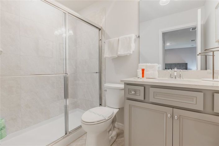 Image No.46-10 Bed House for sale