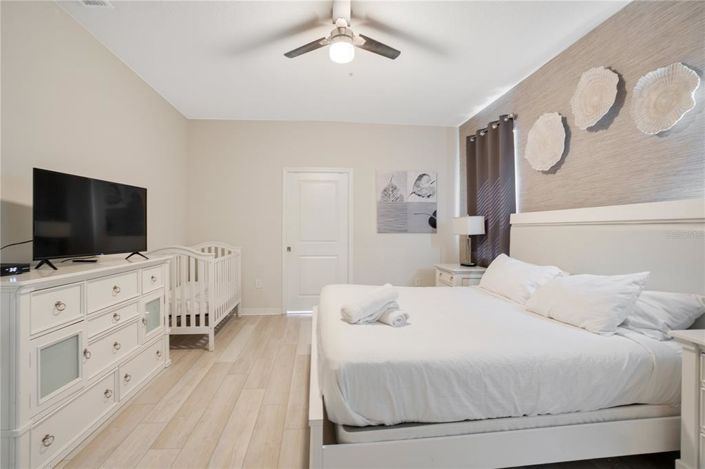 Image No.24-9 Bed House for sale