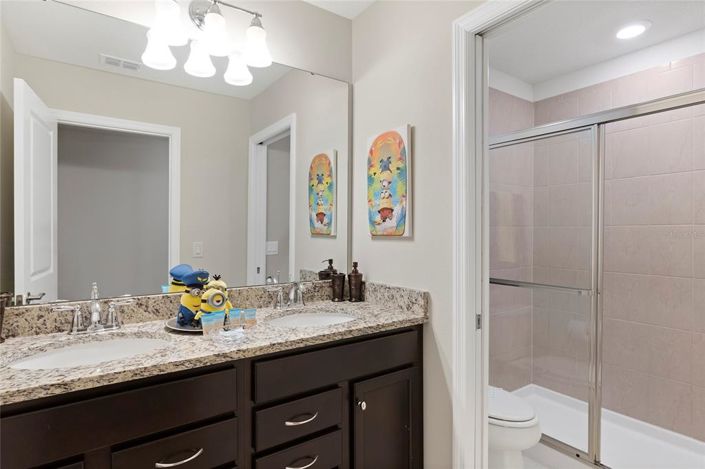 Image No.28-9 Bed House for sale