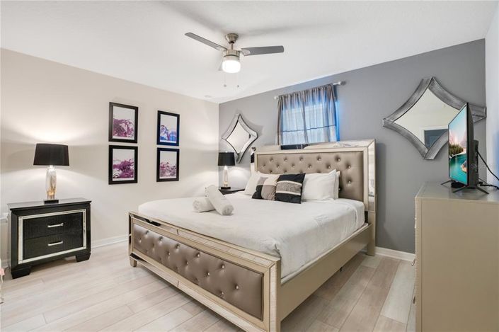 Image No.31-9 Bed House for sale