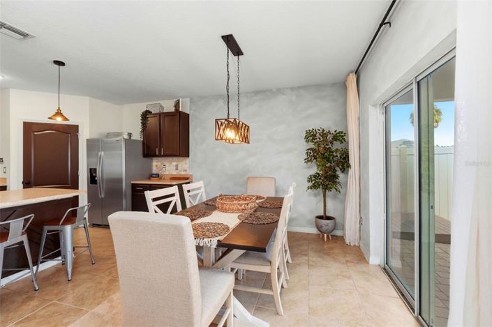 Image No.15-4 Bed House for sale