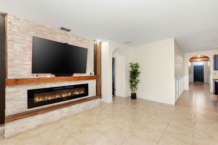 Image No.20-4 Bed House for sale