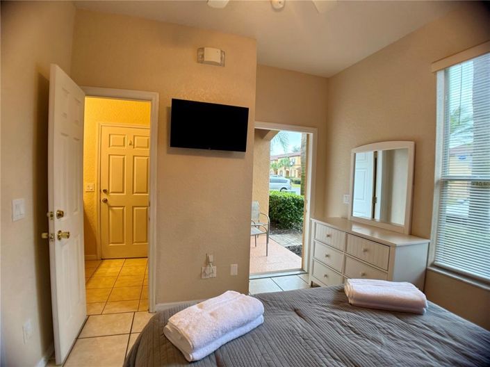 Image No.13-4 Bed Townhouse for sale