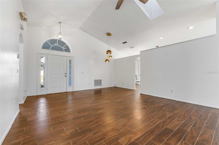 Image No.6-3 Bed House for sale