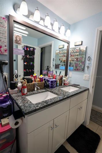 Image No.20-4 Bed House for sale