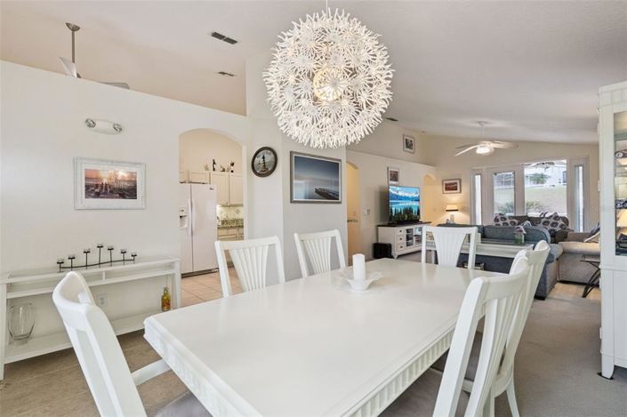 Image No.8-4 Bed House for sale