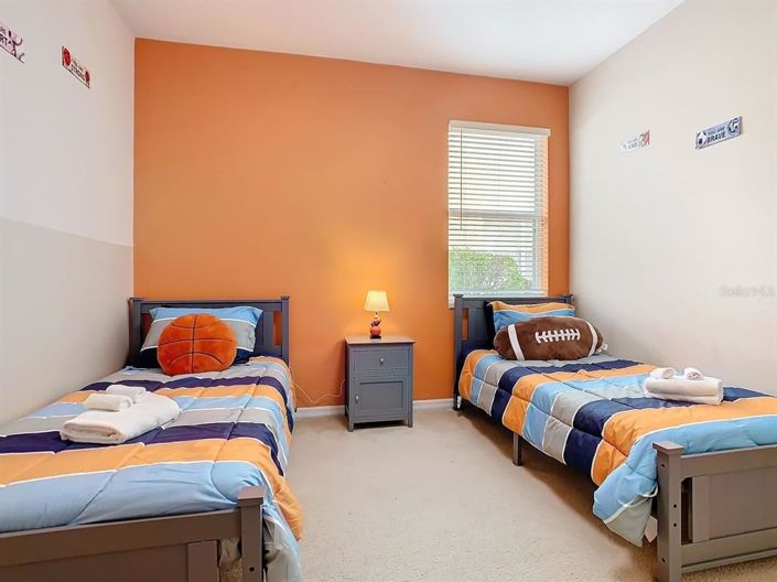 Image No.17-4 Bed House for sale