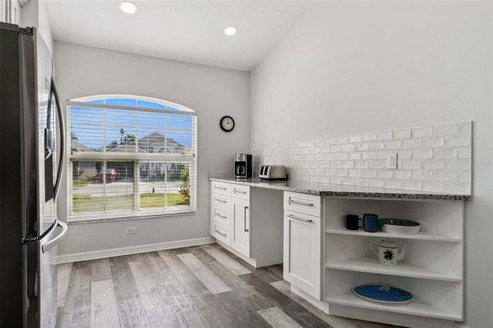 Image No.10-4 Bed House for sale