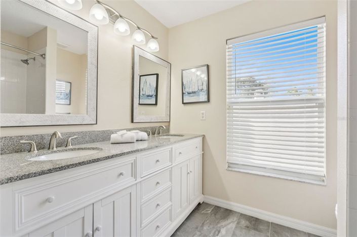 Image No.31-4 Bed House for sale