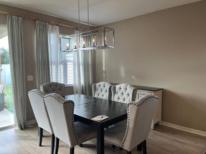 Image No.10-4 Bed House for sale