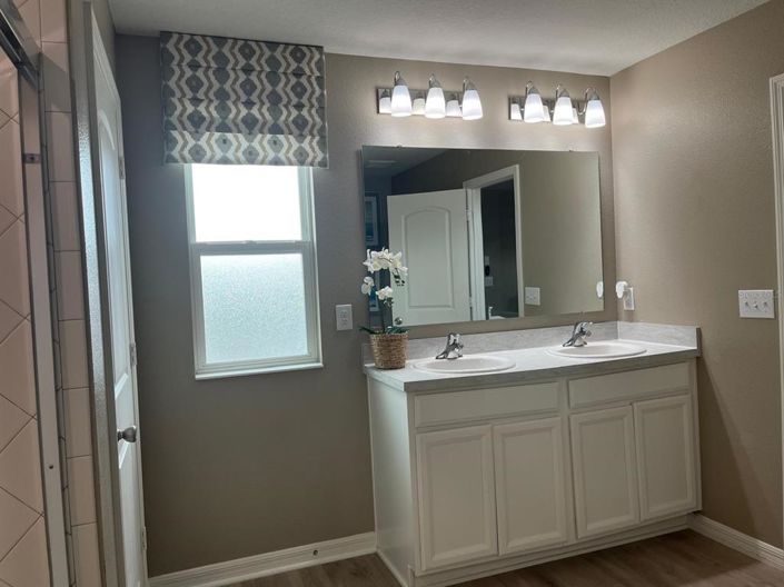 Image No.28-4 Bed House for sale