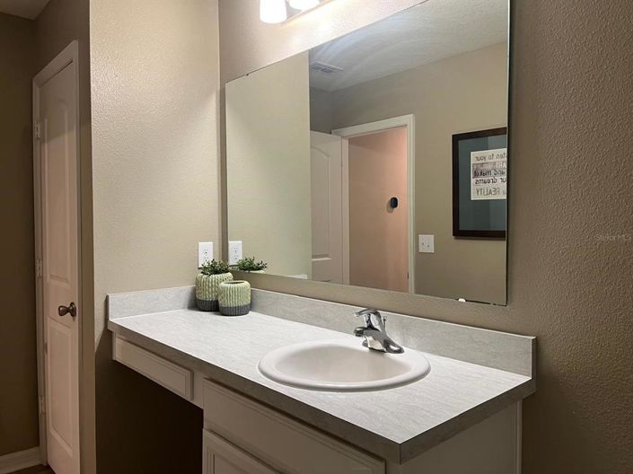 Image No.35-4 Bed House for sale