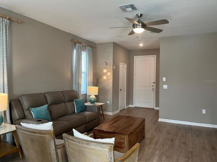 Image No.4-4 Bed House for sale