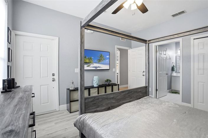 Image No.7-4 Bed Townhouse for sale