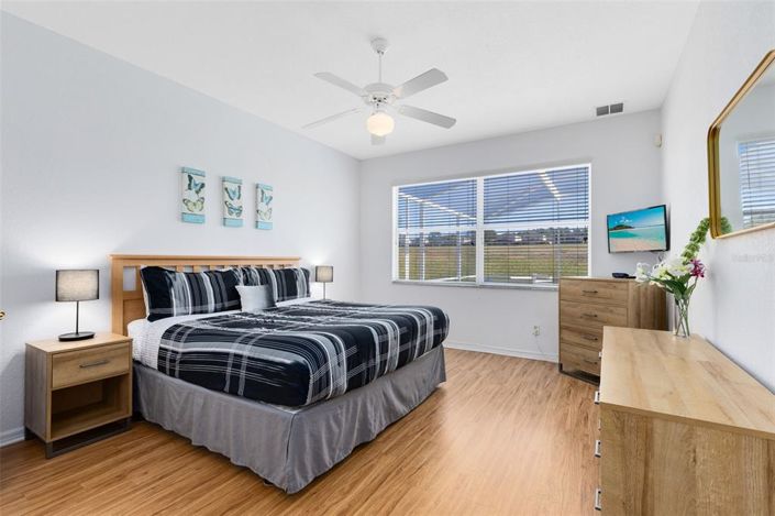 Image No.17-5 Bed House for sale