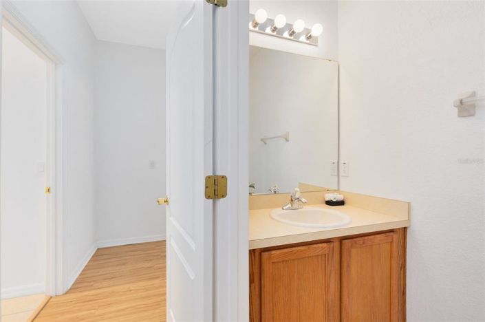 Image No.21-5 Bed House for sale