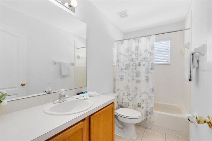 Image No.23-5 Bed House for sale