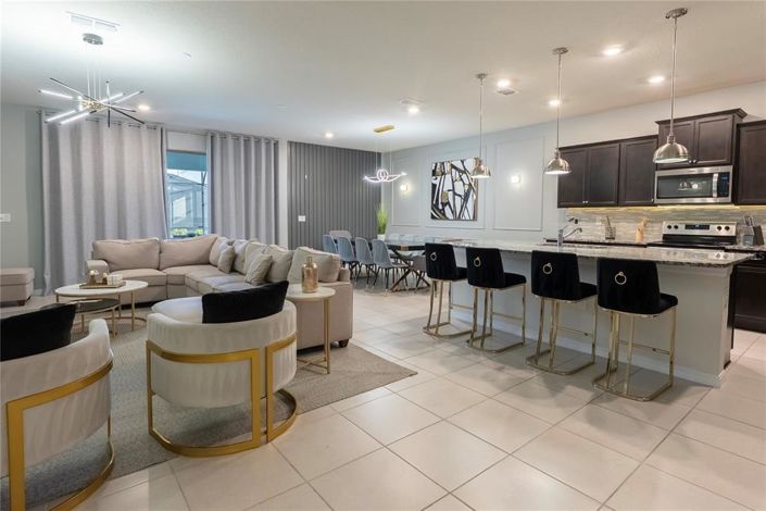 Image No.12-10 Bed House for sale