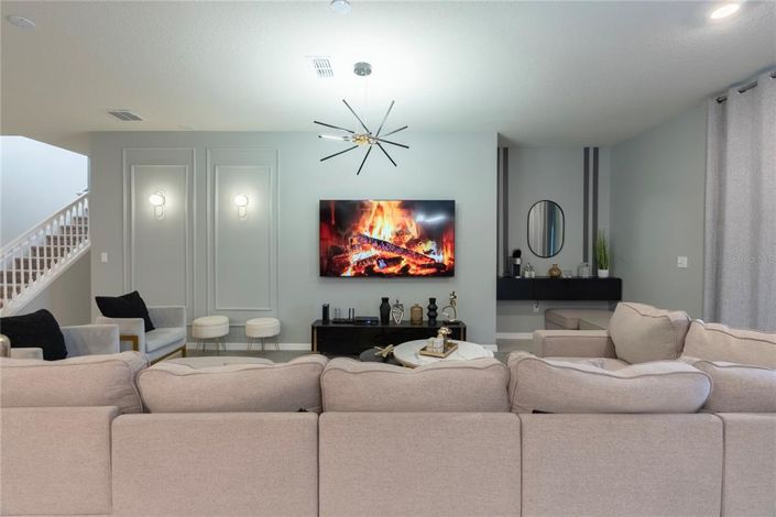 Image No.21-10 Bed House for sale