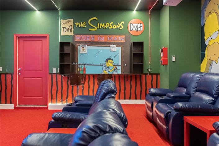 Image No.37-10 Bed House for sale