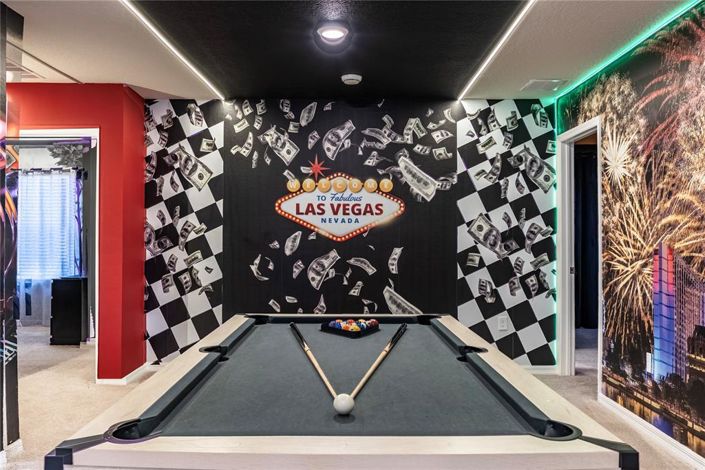 Image No.40-10 Bed House for sale