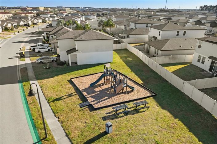 Image No.19-4 Bed House for sale