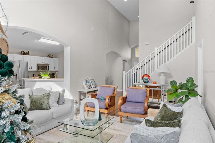 Image No.3-5 Bed House for sale