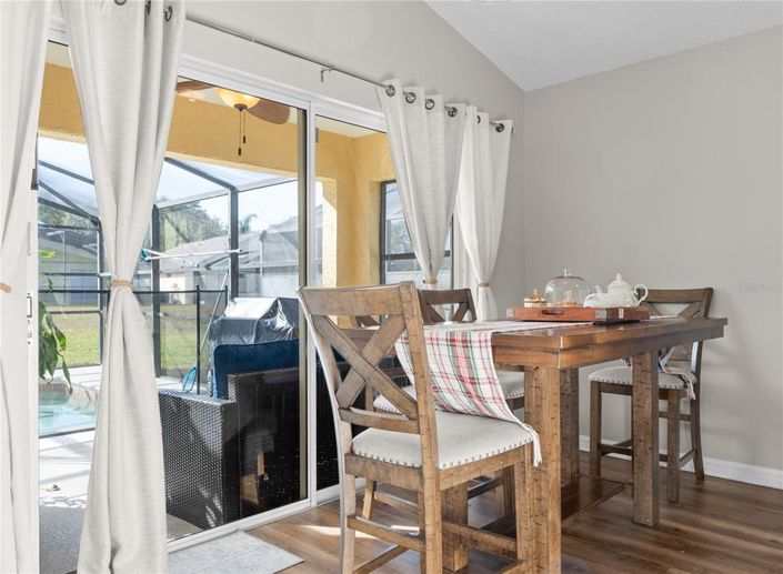 Image No.7-5 Bed House for sale