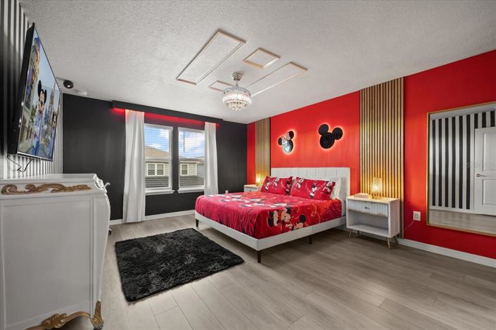 Image No.11-5 Bed Townhouse for sale