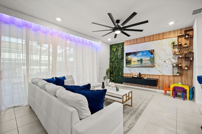 Image No.3-5 Bed Townhouse for sale