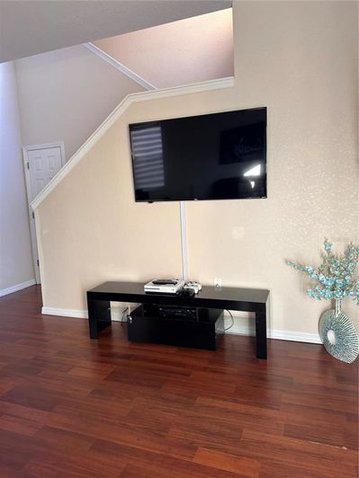 Image No.8-4 Bed Townhouse for sale