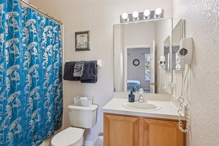 Image No.17-4 Bed Townhouse for sale