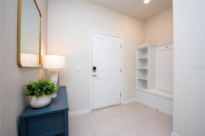 Image No.7-5 Bed Townhouse for sale