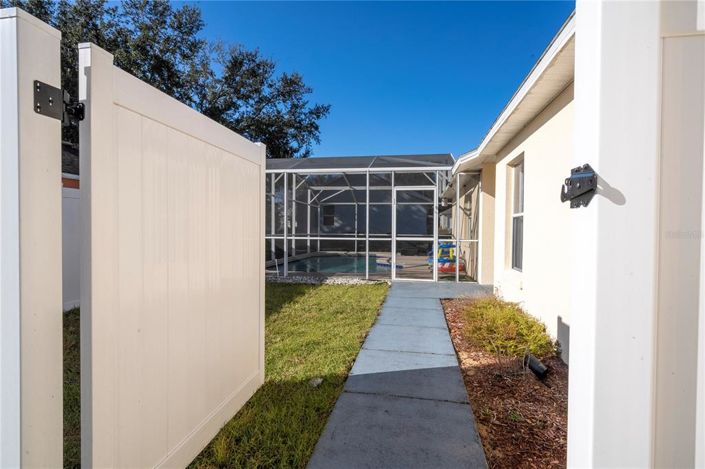 Image No.18-3 Bed House for sale