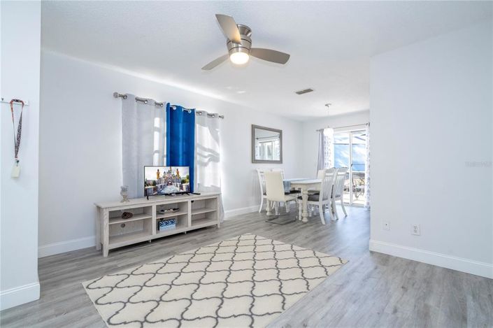 Image No.31-3 Bed House for sale