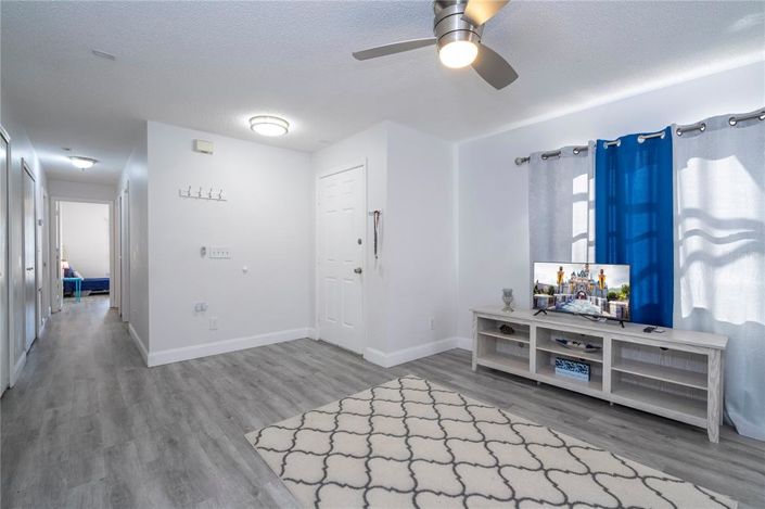 Image No.42-3 Bed House for sale