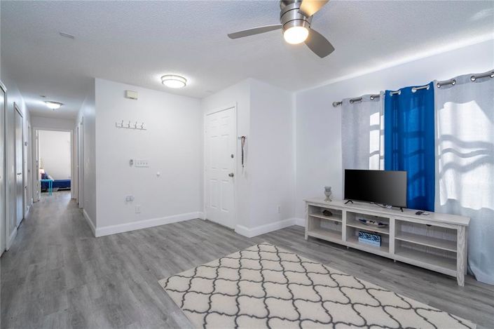 Image No.43-3 Bed House for sale