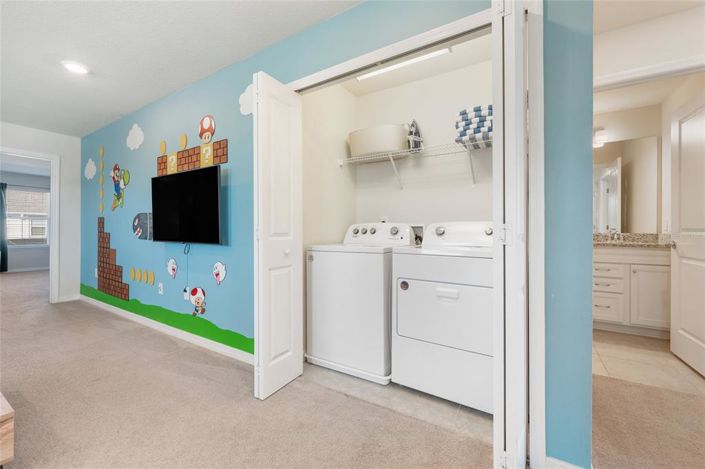 Image No.17-5 Bed Townhouse for sale