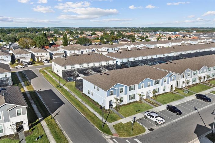 Image No.33-5 Bed Townhouse for sale