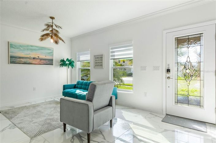 Image No.12-4 Bed House for sale