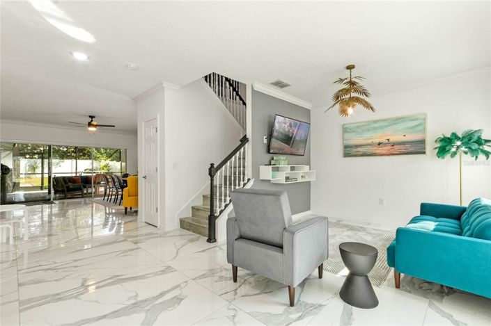 Image No.14-4 Bed House for sale