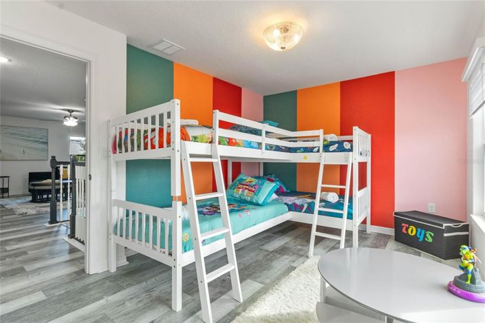 Image No.19-4 Bed House for sale