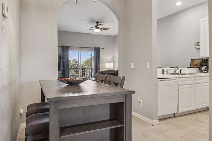 Image No.10-3 Bed Apartment for sale